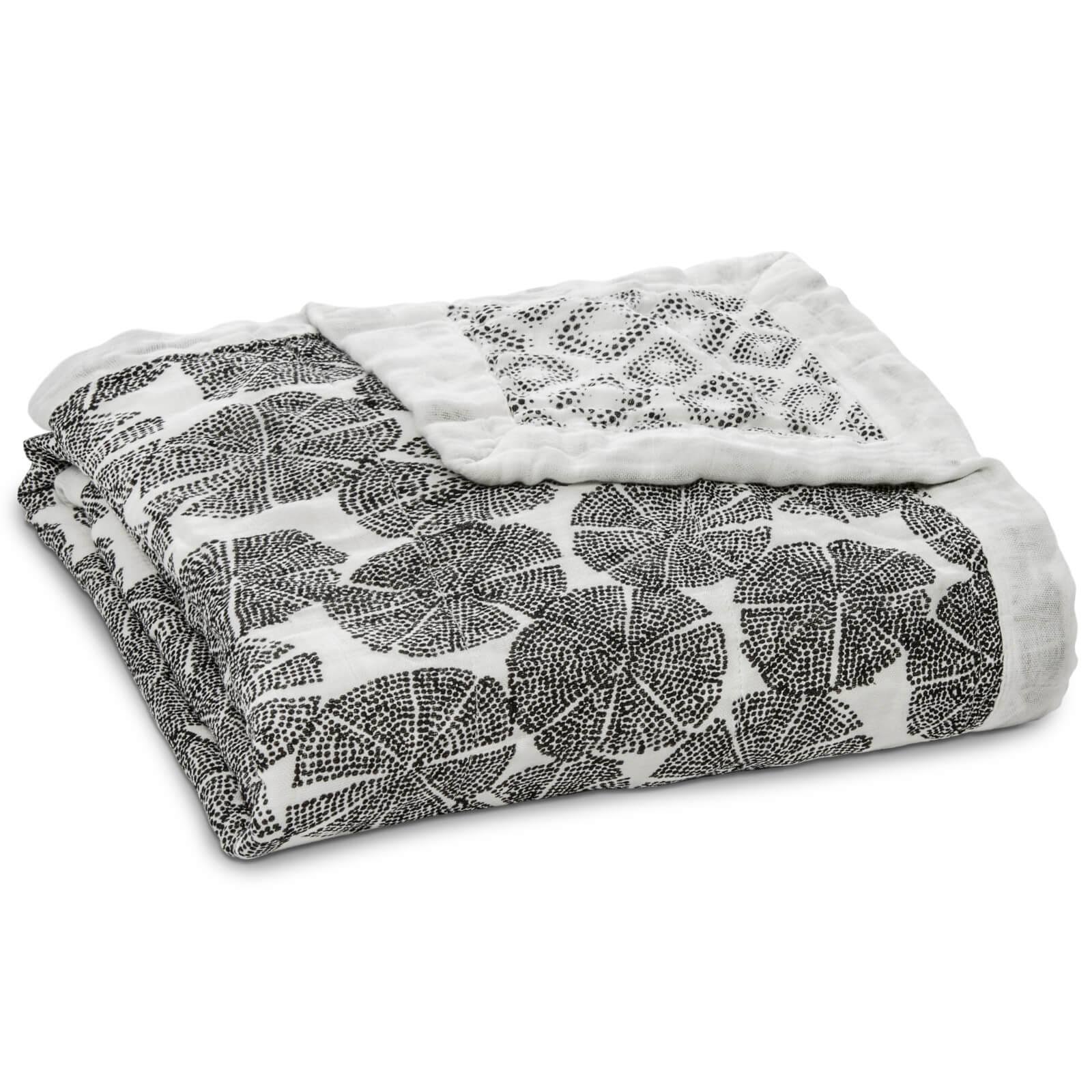 Aden + Anais Silky Soft Dream Blanket - in Motion 5F_PLTDP4RI Aden + Anais Silky Soft Dream Blanket - in Motion 5F_PLTDP4RI