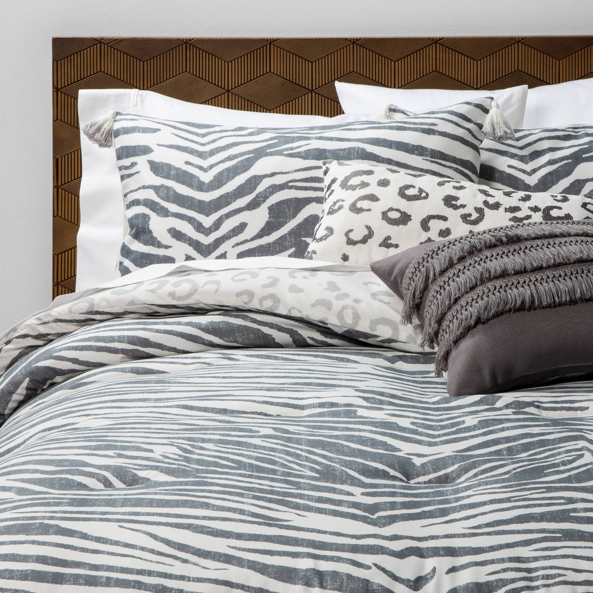 Full/Queen 5pc Iris Zebra Comforter Set Charcoal - Opalhouse 3H_VW2DCVPM Full/Queen 5pc Iris Zebra Comforter Set Charcoal - Opalhouse 3H_VW2DCVPM