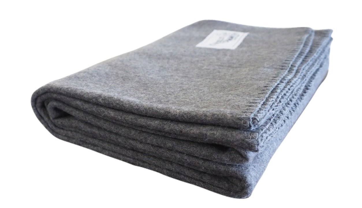 Woolly Mammoth Woolen Co. | Extra Large Merino Wool Camp Blanket | Perfect Outdoor Gear | Bedroll For Bushcraft, Camping, Trekking, Hiking, Survival 2B_2QVR32YC
