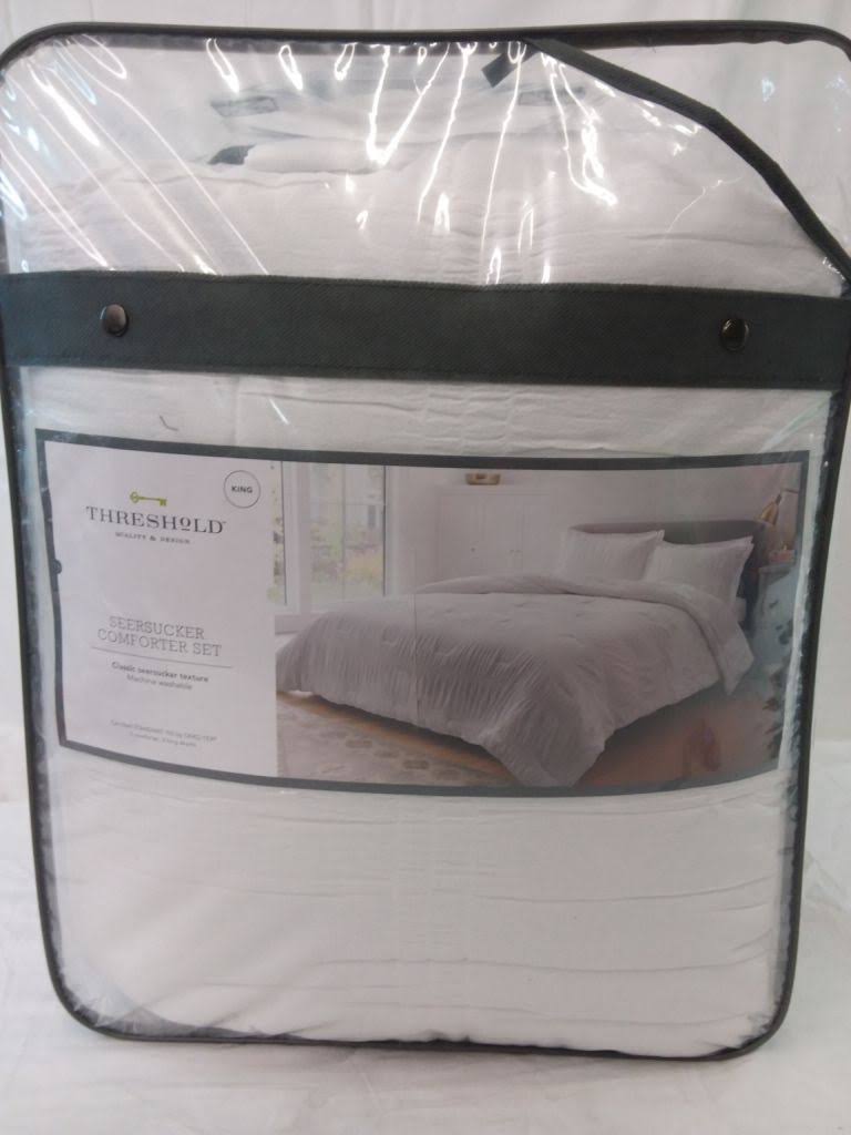 Threshold King Seersucker Comforter & Sham Set White UN_SRRKWE1I Threshold King Seersucker Comforter & Sham Set White UN_SRRKWE1I