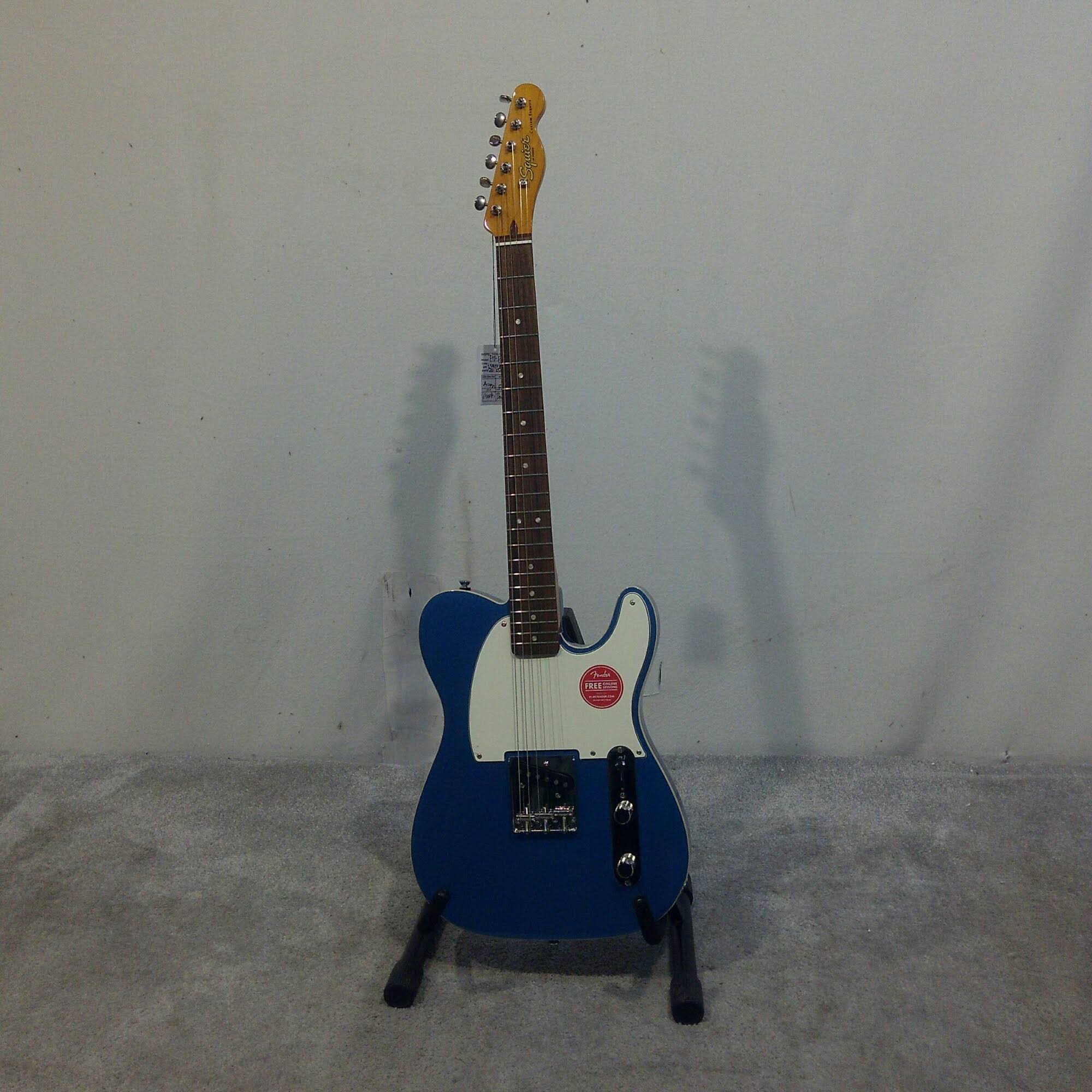 Squier Classic Vibe '60s Custom Esquire Lake Placid Blue 0Z_HB7OW77Y Squier Classic Vibe '60s Custom Esquire Lake Placid Blue 0Z_HB7OW77Y