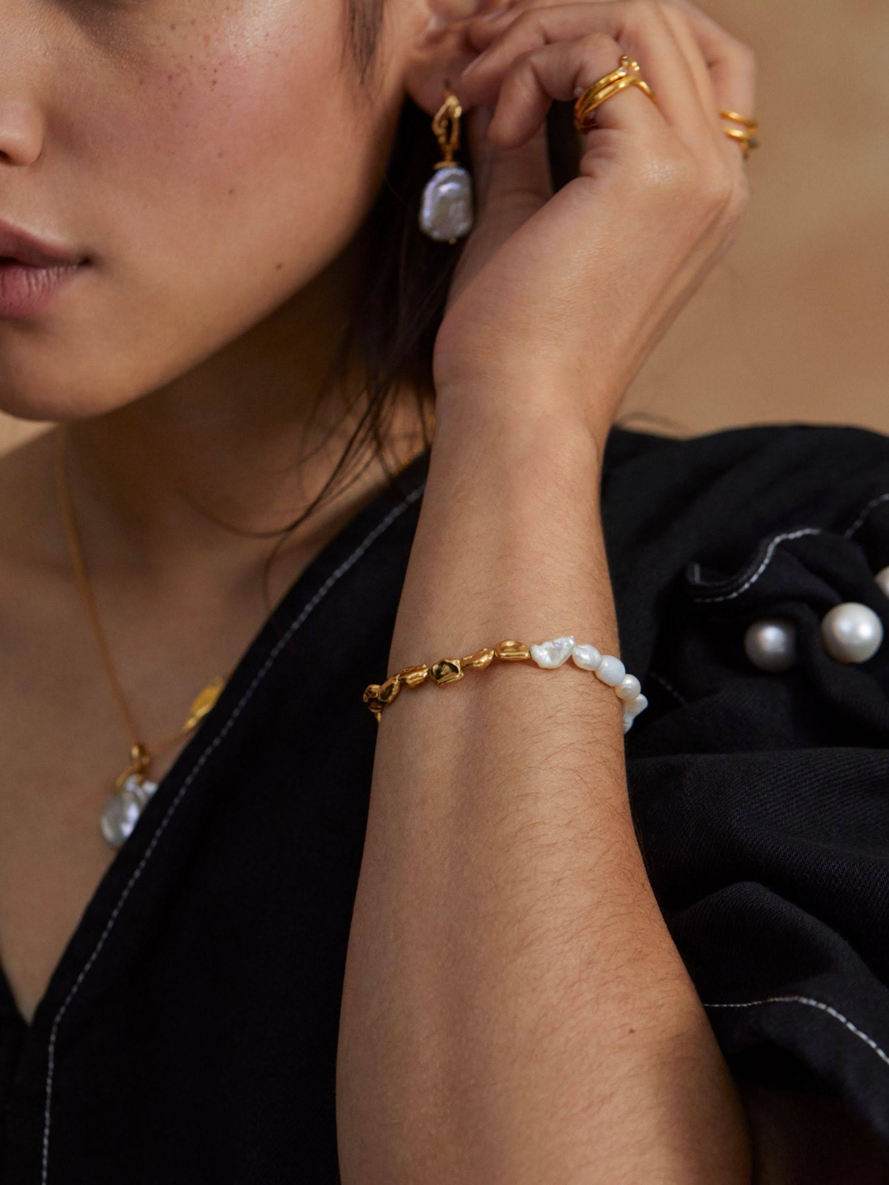 Monica Vinader 18ct Gold Plated Vermeil Silver Keshi Pearl Bracelet O1_QH3SZ1YW Monica Vinader 18ct Gold Plated Vermeil Silver Keshi Pearl Bracelet O1_QH3SZ1YW