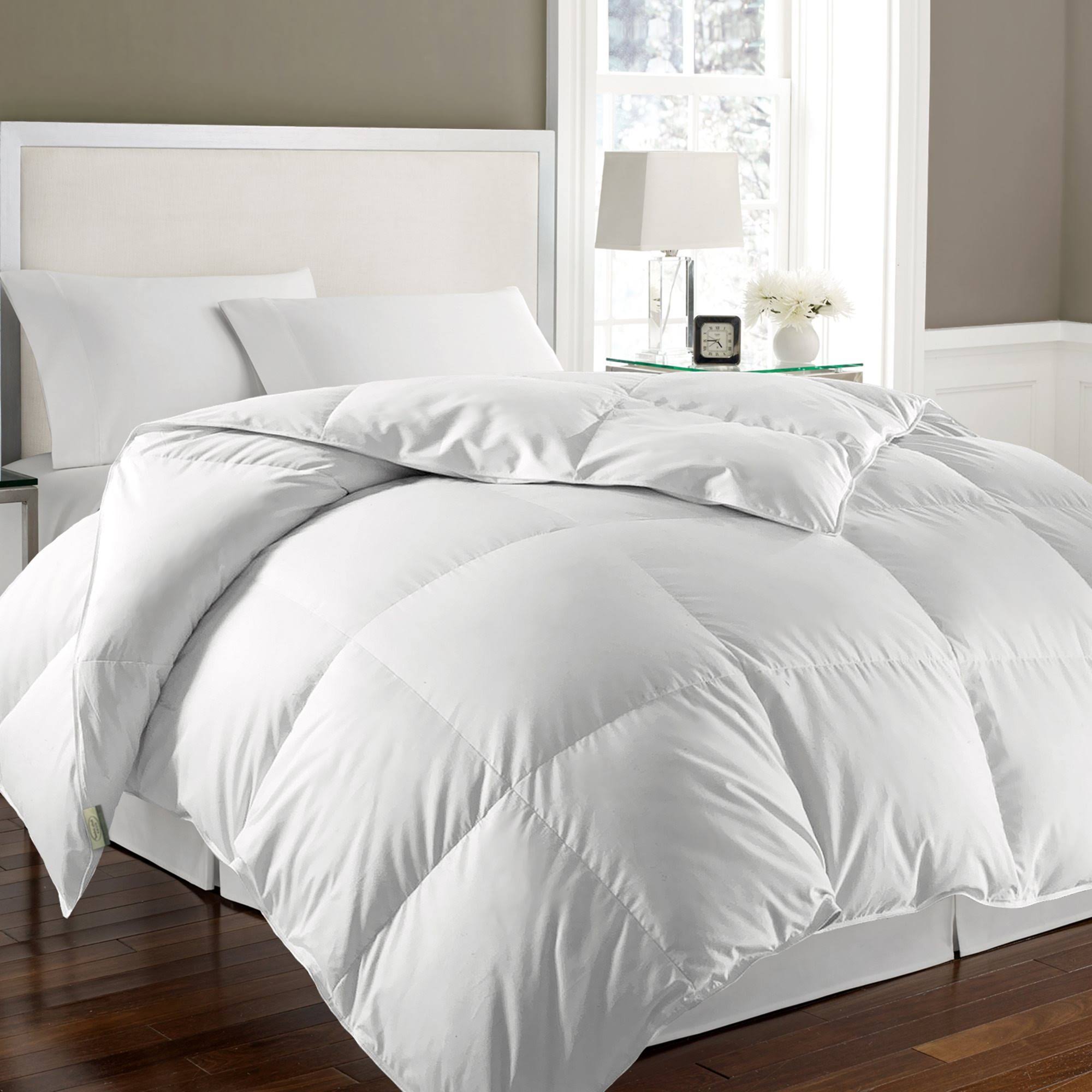 Kathy Ireland Goose Feather/Down Comforter Twin White GV_XVCLSP8M Kathy Ireland Goose Feather/Down Comforter Twin White GV_XVCLSP8M