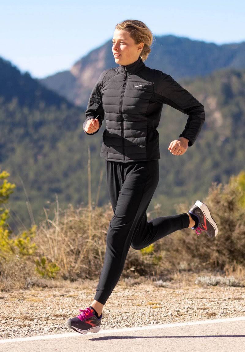Brooks Women's Momentum Thermal Pant - Medium - Black YW_LGT3WFZD