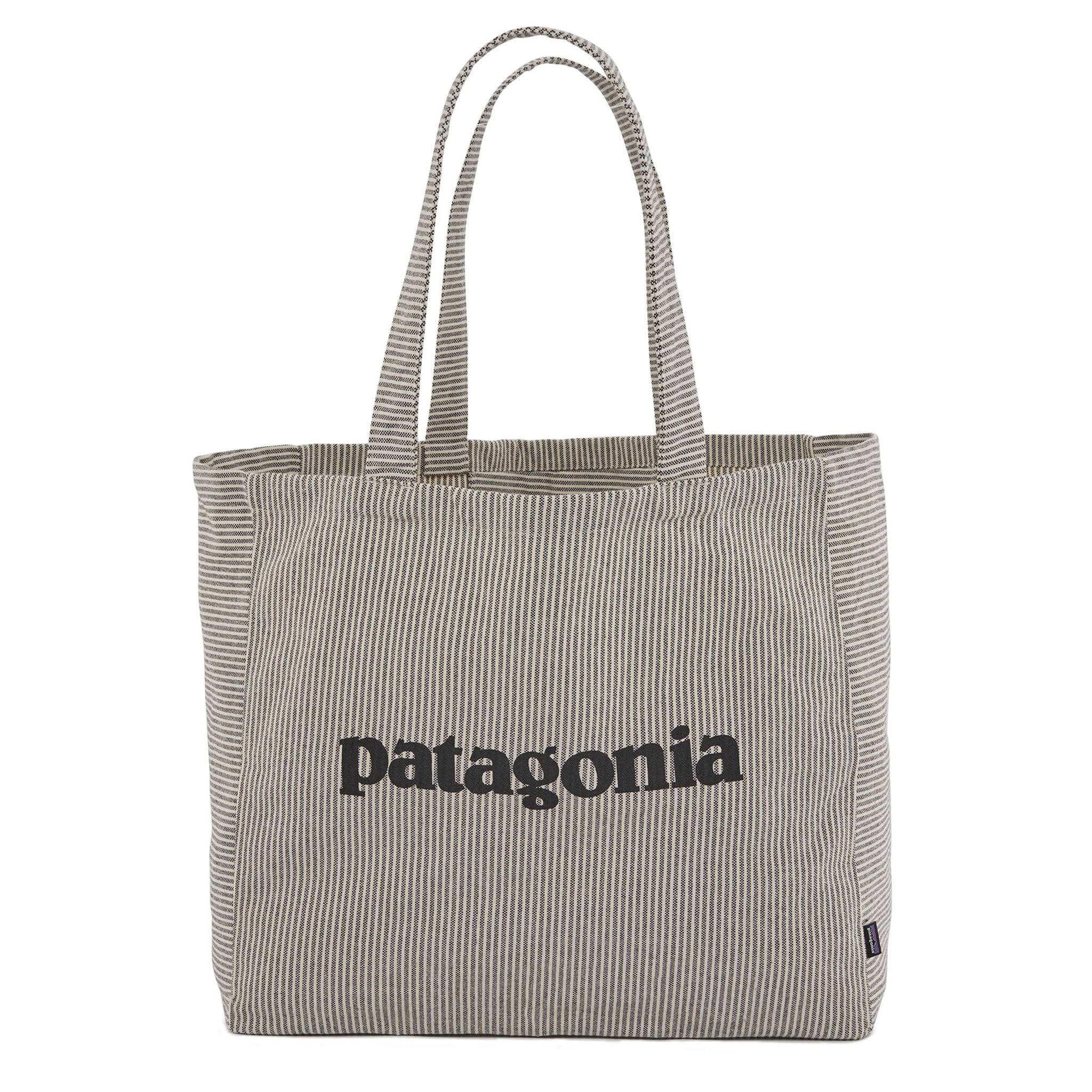 Patagonia Recycled Oversized Tote Fitz Roy Icon / Farrier Stripe Forge Grey One Size B6_GVM3ZIYH Patagonia Recycled Oversized Tote Fitz Roy Icon / Farrier Stripe Forge Grey One Size B6_GVM3ZIYH